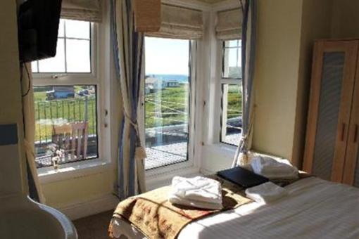 фото отеля The Bay View Inn Widemouth Bay Bude