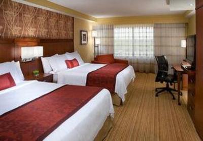 фото отеля Courtyard Hotel Highway 401 Kingston