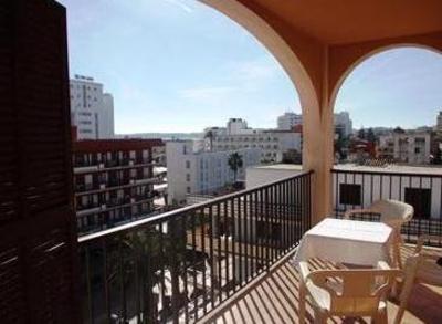 фото отеля Apartamentos Monaco