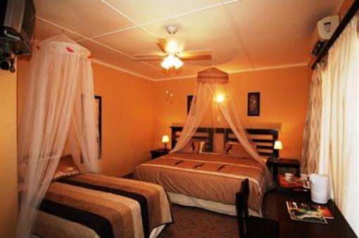 фото отеля Boikhutsong Guesthouse