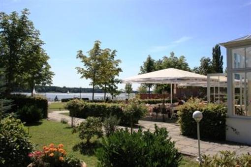 фото отеля Altes Kasino Hotel am See