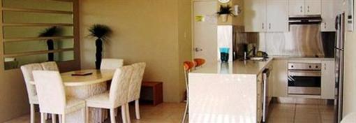 фото отеля Beachfront Towers Apartments Maroochydore