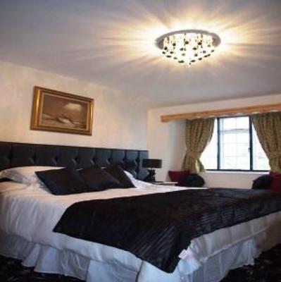 фото отеля Black Dog Inn Crediton