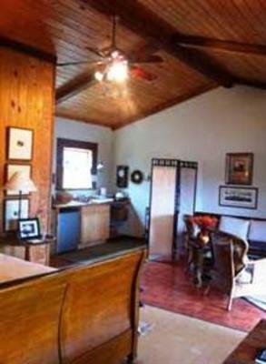 фото отеля Stony Ridge Ranch Bed and Breakfast Hondo