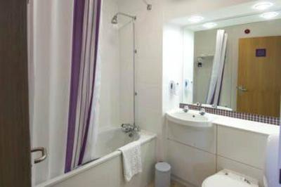 фото отеля Premier Inn Leeds / Bradford Airport