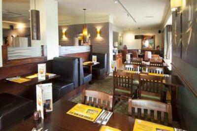 фото отеля Premier Inn Leeds / Bradford Airport