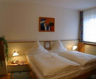 фото отеля Landgasthof-Hotel "Zum Ochsen"