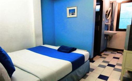 фото отеля Sawasdee Banglumpoo Inn