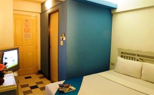 фото отеля Sawasdee Banglumpoo Inn
