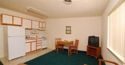 фото отеля Affordable Suites Charlottesville