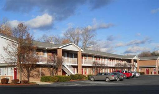 фото отеля Affordable Suites Charlottesville