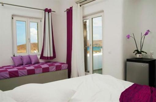 фото отеля Ftelia Bay Apartments