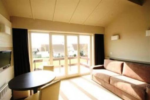 фото отеля Zeegalm Aparthotel