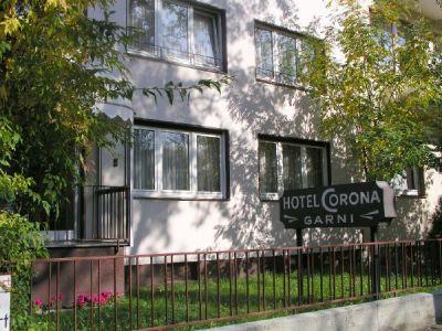 фото отеля Hotel Corona Garni