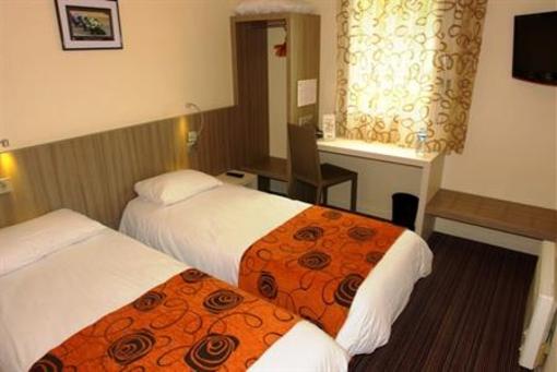 фото отеля Brit Hotel Le Cottage Arnage