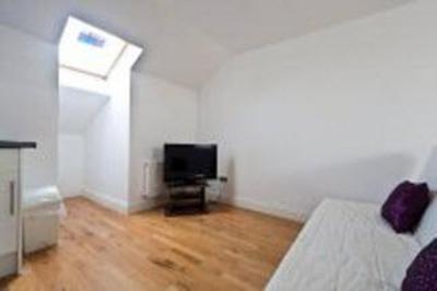 фото отеля Stylish London Apartment
