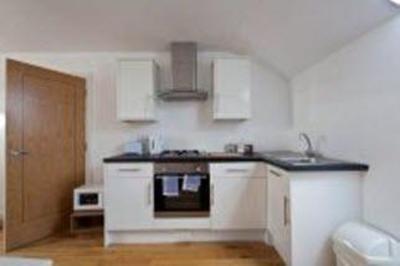фото отеля Stylish London Apartment