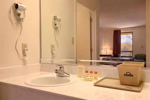 фото отеля Selma Days Inn and Suites