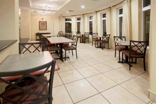 фото отеля Holiday Inn Express Windsor - Sonoma County