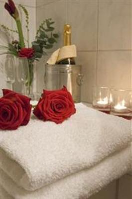 фото отеля Apeldoorn Hampshire Hotel