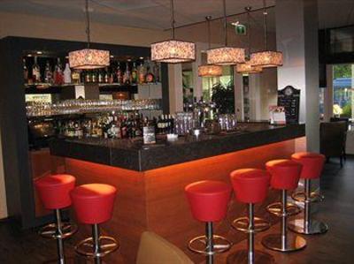 фото отеля Apeldoorn Hampshire Hotel