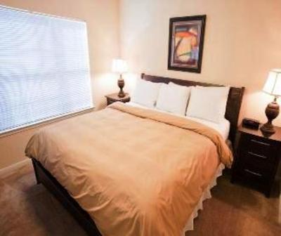 фото отеля Marriott Execustay Amli at Scofield Ridge