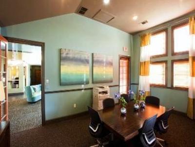 фото отеля Marriott Execustay Amli at Scofield Ridge