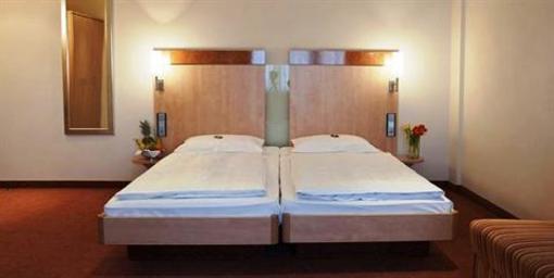 фото отеля Schumacher Hotel Filderstadt