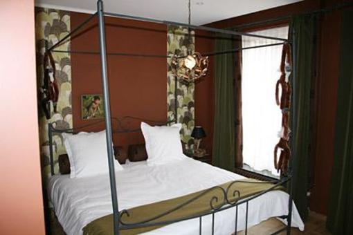 фото отеля Full House Bed & Breakfast