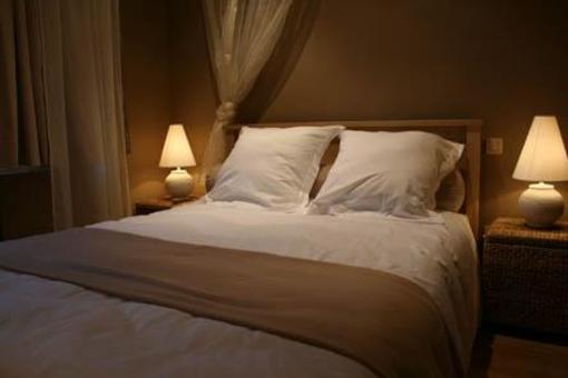 фото отеля Full House Bed & Breakfast