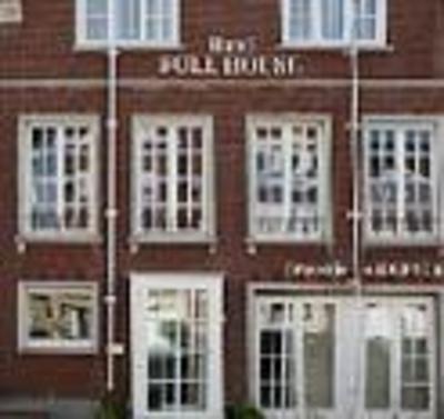 фото отеля Full House Bed & Breakfast