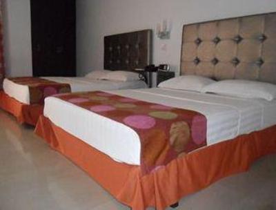 фото отеля Hotel Calima Real