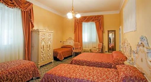 фото отеля Hotel Villa Antica Eboli