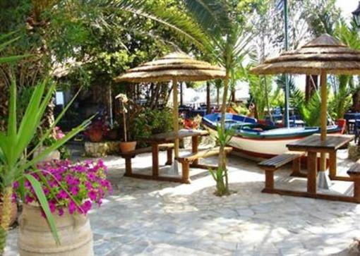 фото отеля Porto Koukla Beach Hotel