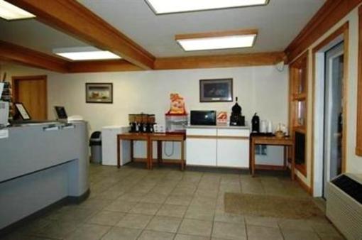 фото отеля Brisbois Motor Inn