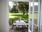фото отеля Schlossruine Hertefeld Hotel Weeze