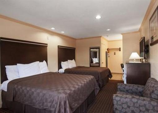 фото отеля Rodeway Inn National City