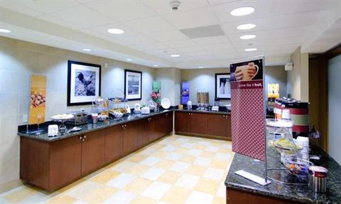 фото отеля Hampton Inn & Suites Moreno Valley