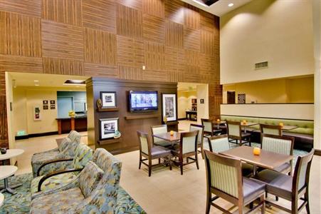 фото отеля Hampton Inn & Suites Moreno Valley