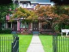 фото отеля Elmira's Painted Lady Bed and Breakfast