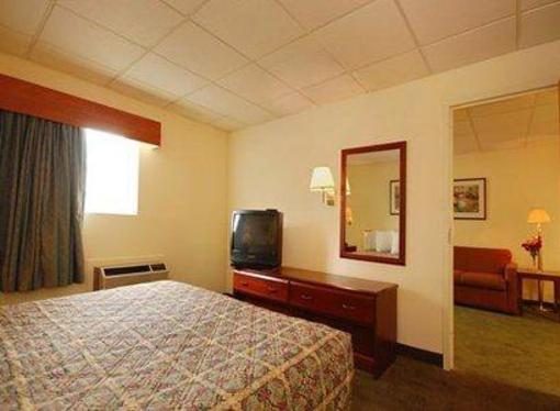 фото отеля Econo Lodge Downtown Omaha