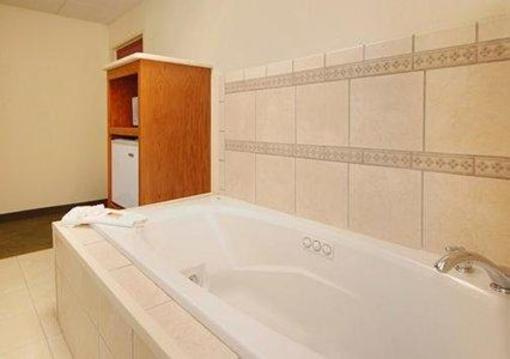 фото отеля Econo Lodge Downtown Omaha