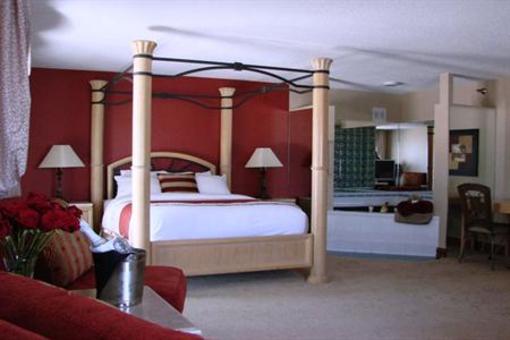 фото отеля Riverport Inn Express Suites