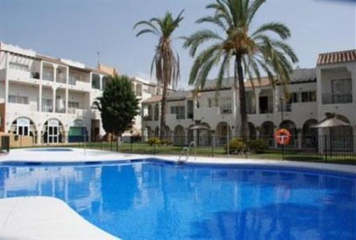 фото отеля Apartamentos Rio Marinas Nerja