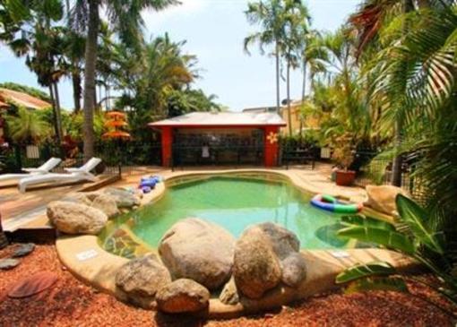 фото отеля Travellers Oasis Backpackers