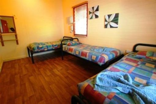 фото отеля Travellers Oasis Backpackers