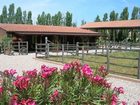 фото отеля Casale Farnesiana B&B