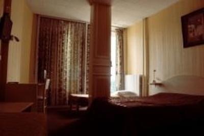 фото отеля Hotel Au Chapon Fin Poitiers