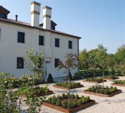 фото отеля Fruits&Flowers Country Resort