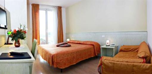 фото отеля Hotel Villa Beatrice Loano